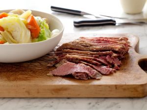 CC_tyler-florence-corned-beef-and-cabbage-recipe_s4x3.jpg.rend.hgtvcom.616.462